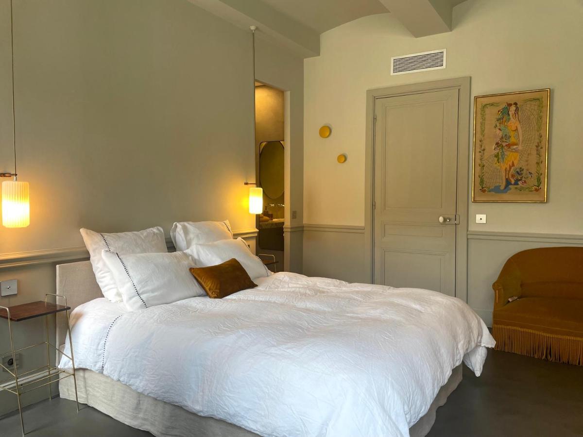 Bed and Breakfast Madame Les Vans - Chambre D'Hotes - Charme Et Design Экстерьер фото