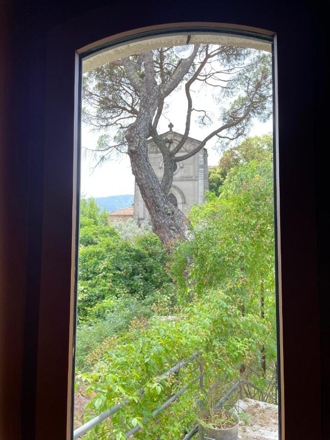 Bed and Breakfast Madame Les Vans - Chambre D'Hotes - Charme Et Design Экстерьер фото